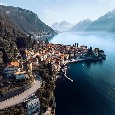 Holiday home I Tre Oleandri Varenna