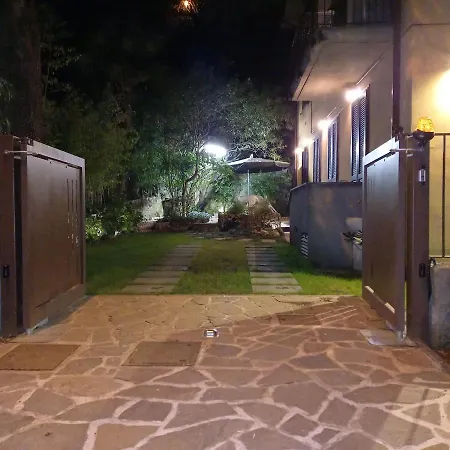 I Tre Oleandri Varenna Holiday home *