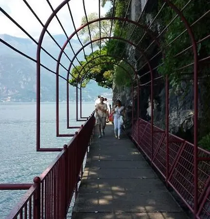 I Tre Oleandri Varenna * Varenna