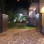 I Tre Oleandri بيت للعطل *